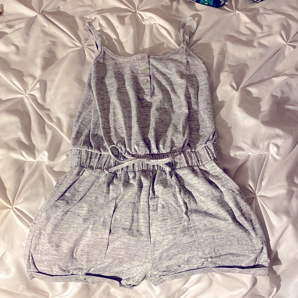 Gray romper-super cute for summer!